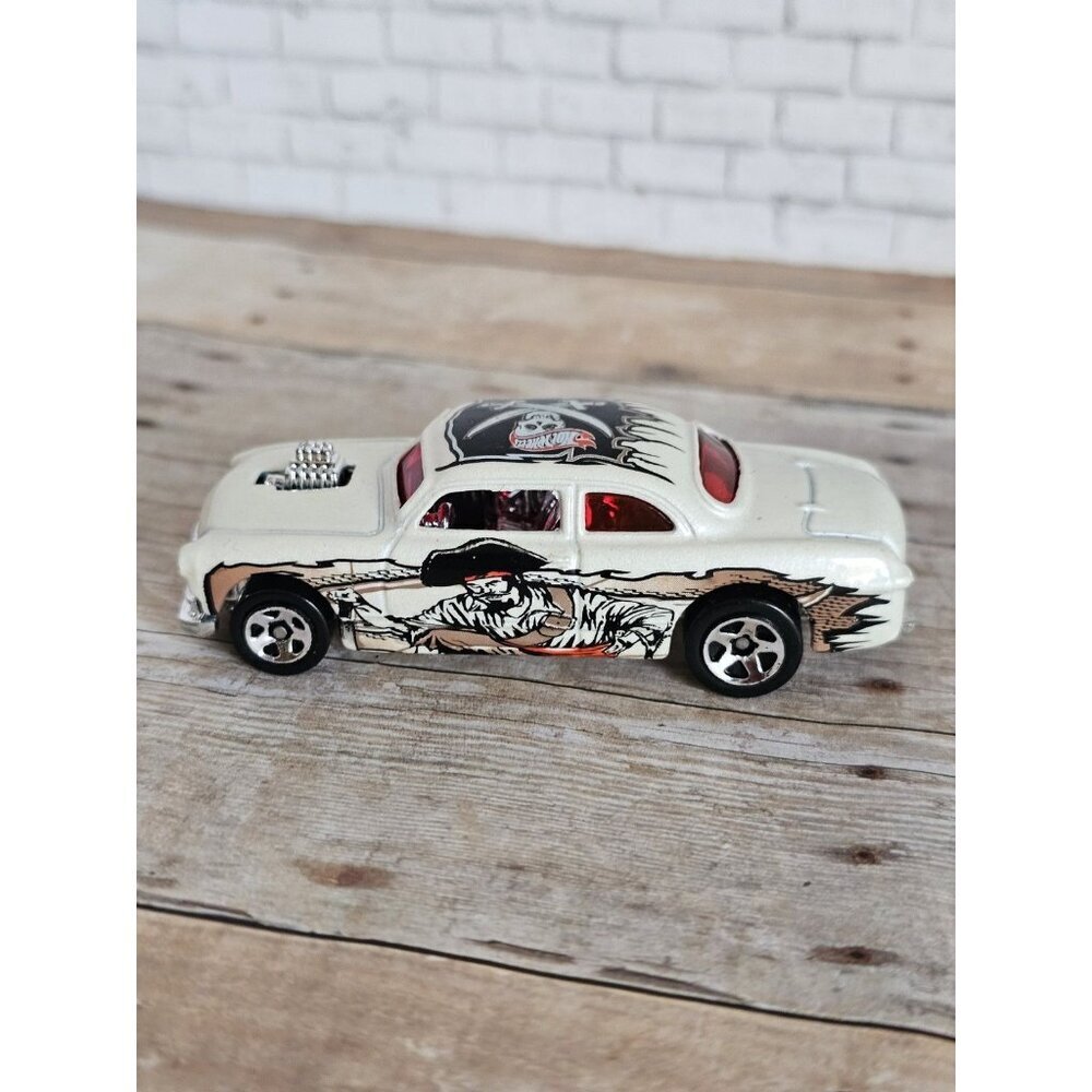 Hot Wheels Shoe Box 2000 Boulevard Buccaneers Pirate 1949 Ford Custom Coupe